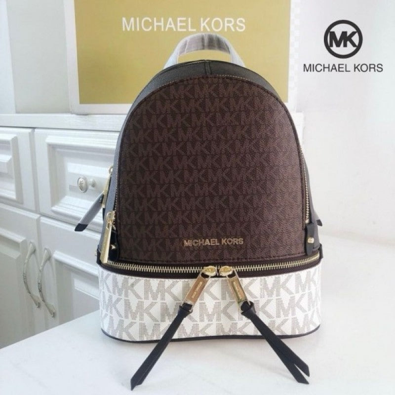 Miichael Korrs backpack with dust cover