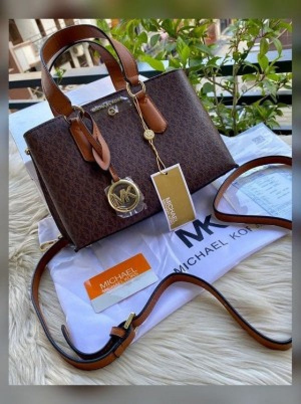 Miichael Korrs speedy bag premium quality with box