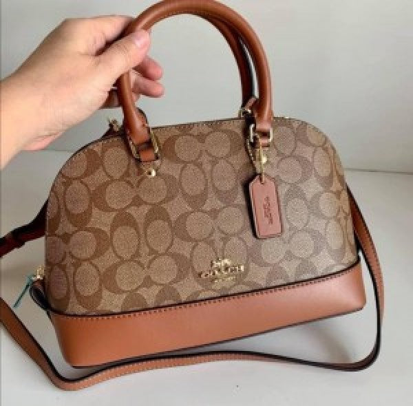 Coach alma premium quality with box