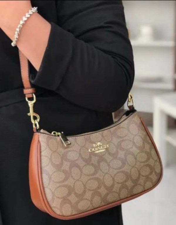 Coaach teri shoulder bag in signature canvas bag with box