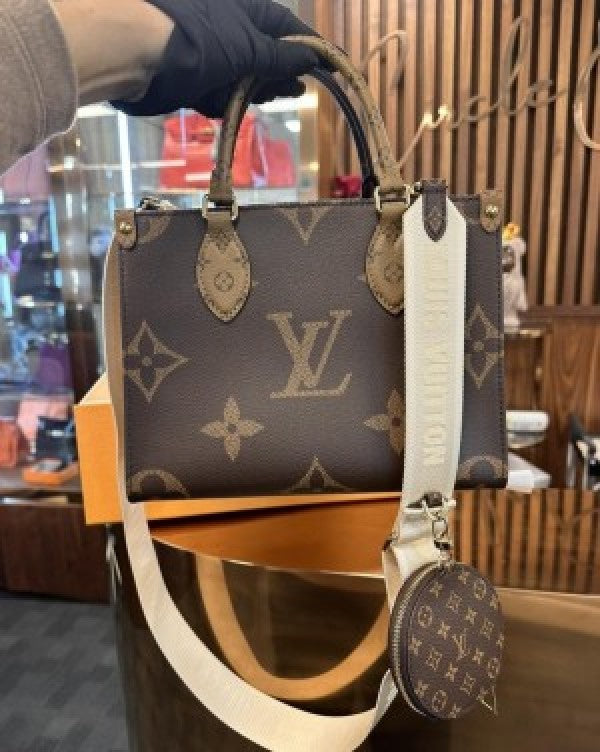 Louis Vuitton LV On The Go PM Premium Quality With OG Double Magnetic Box & Dust Bag Coin Pouch