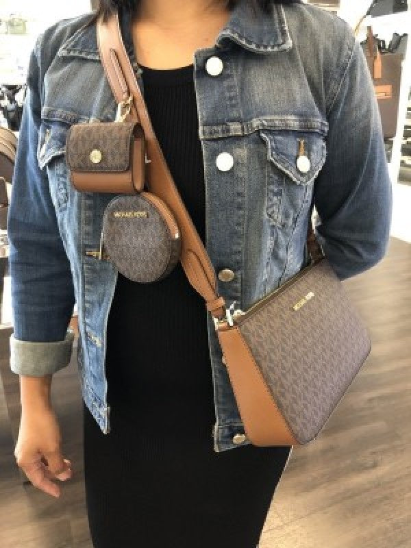 MichaelKors Pochette for Women bag with box