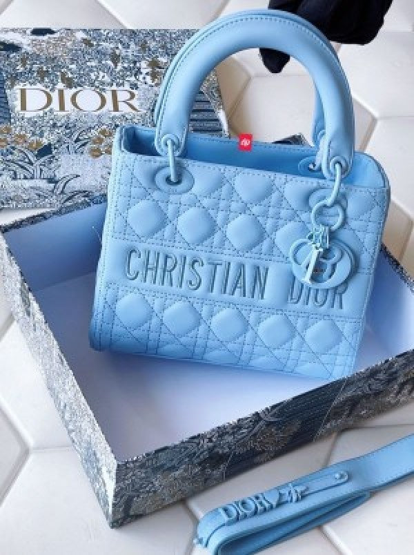 Chriistian Diiorr Lite Cannage Ultra Matte Handbag with premium quality box