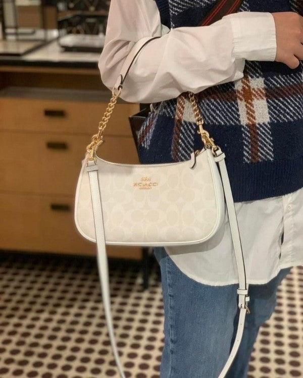 Coaach teri shoulder bag in signature canvas bag with box