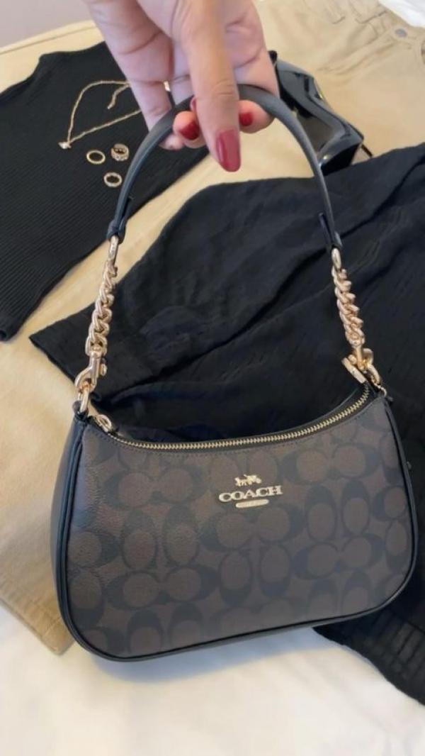 Coach teri shoulder bag in signature canvas bag with box