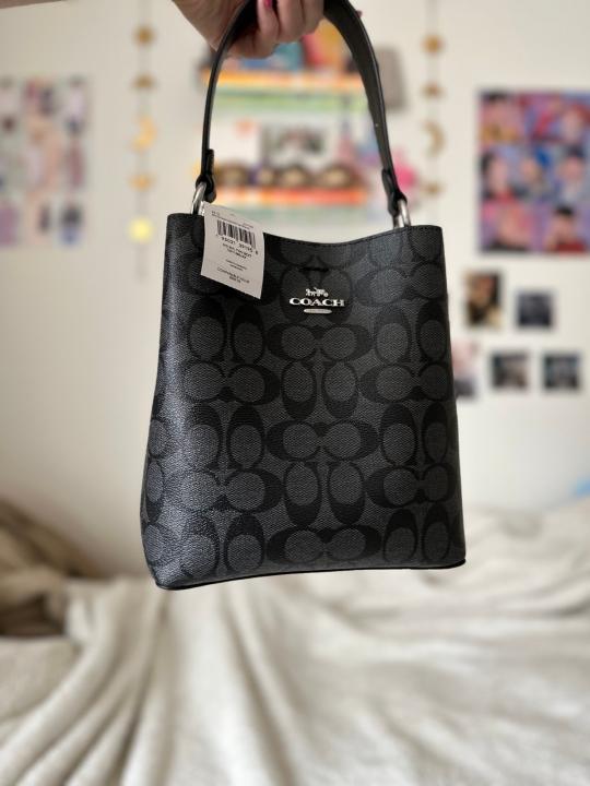 Coach bucket bag premium quality with box