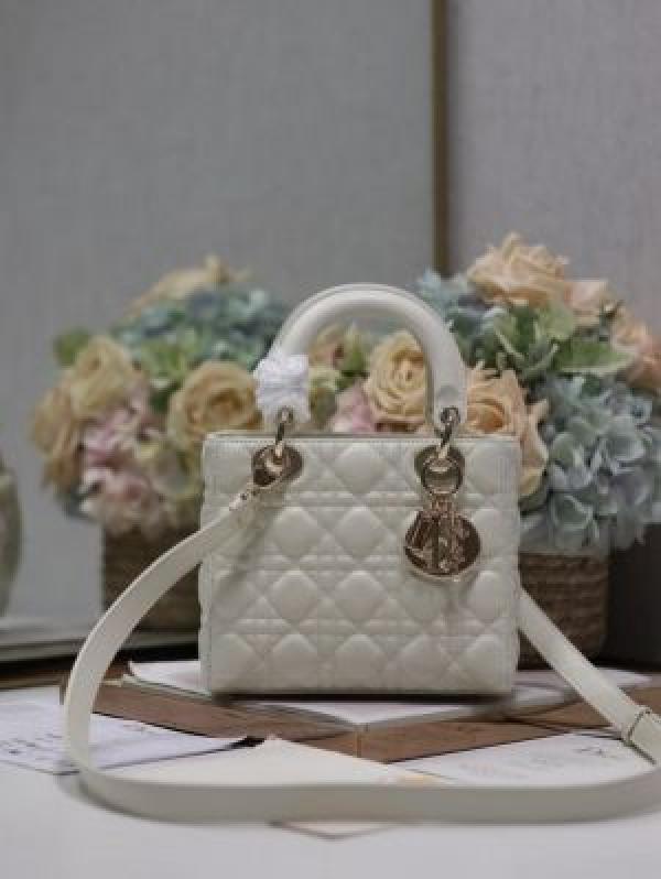 Chriistian DIIOR LADY BAG WITH BRAND BOX