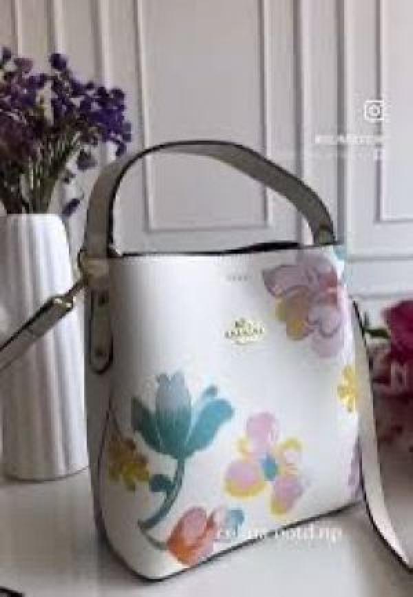 Coachh floral bucket with box premium quality with box