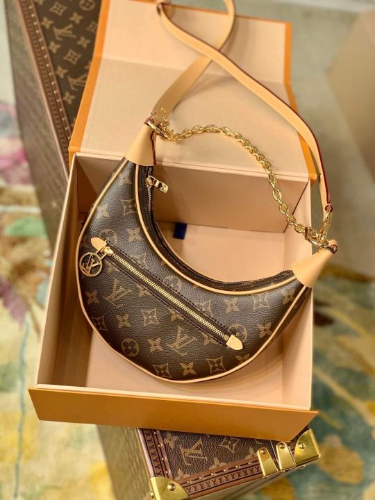 LOUIS VUITTON LOOP LEATHER MONOGRAM WITH OG BOX AND DUST BAG