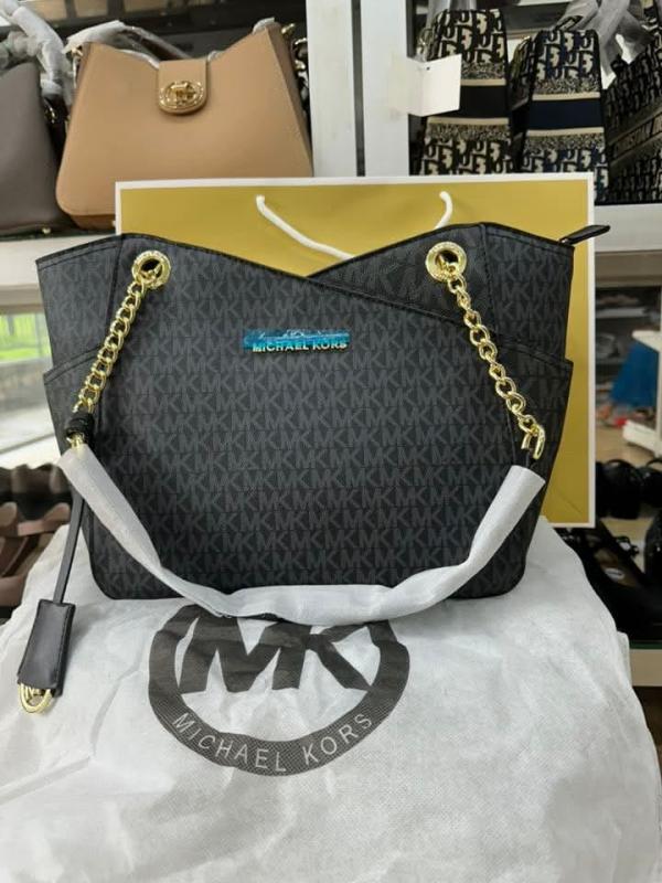 Michael Kors Jet Set Travel Chain Shoulder Tote Bag Witch Dust Bag