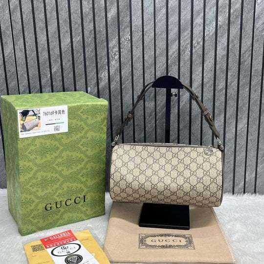 Guccii GG Supreme Round Vanity Crossbody Bag With Box