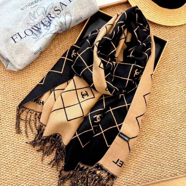 Chanel Premium Unisex Woollen Stole withbox