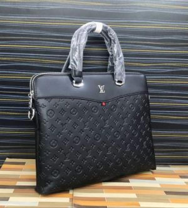 Louiis Vuiitton Polished Premium Quality Laptop Bag