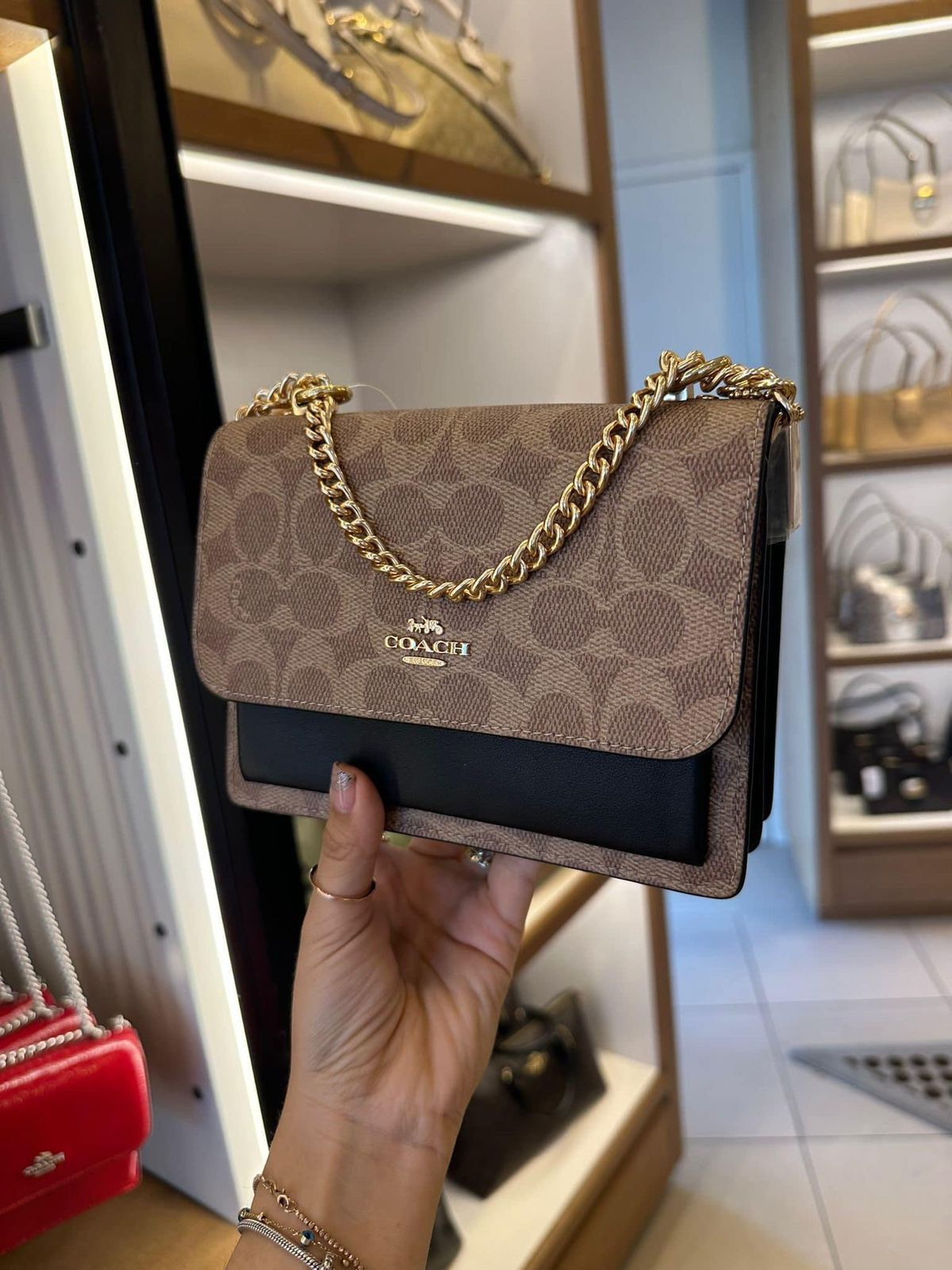 Coacch Klare flower Crossbody In Signature Bag With OG Box & Dust Bag
