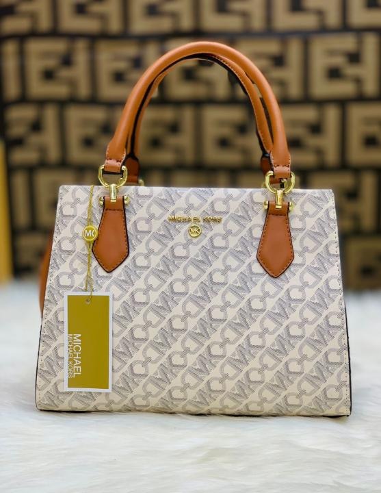 Miichael korrs cynthia small signature logo satchel