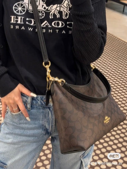 Coach Lauren Hobo Tote With Dust Cover