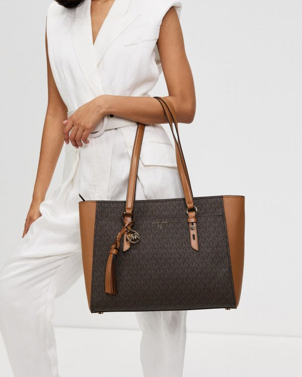 MichaelKors tote bag premium quality with dust cover