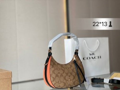 Coach_ kleo hobo bag in signature canvas bag with box