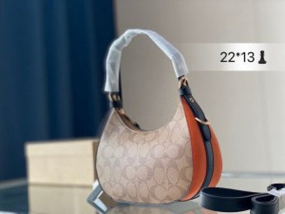 Coach_ kleo hobo bag in signature canvas bag with box