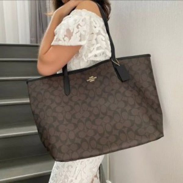 Coach tote bag premium quality with og box
