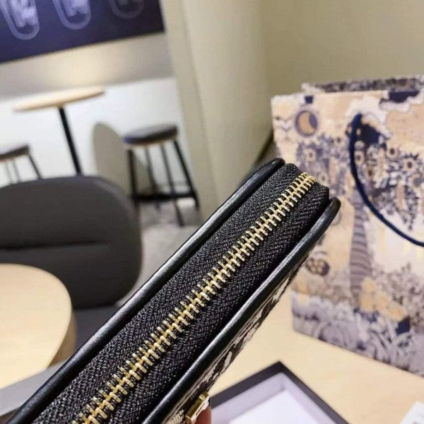 Diior long wallet black colour premium quality with box