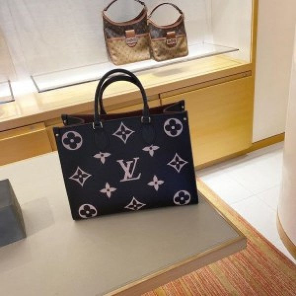 Louiis vuiitton onthego bag with og box premium quality
