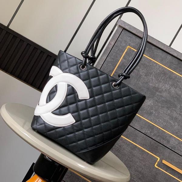 Chanel hand bag premium quality with Dust bag