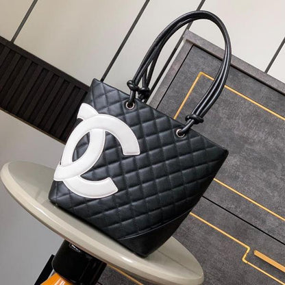Chanel hand bag premium quality with Dust bag