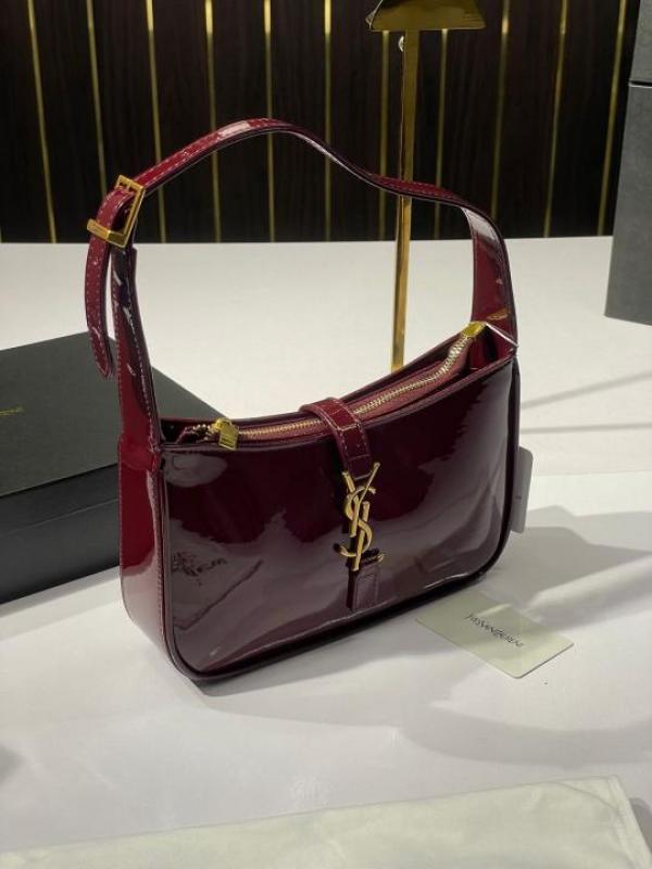 Saiint Laurrent patent hobo bag glossy with og box