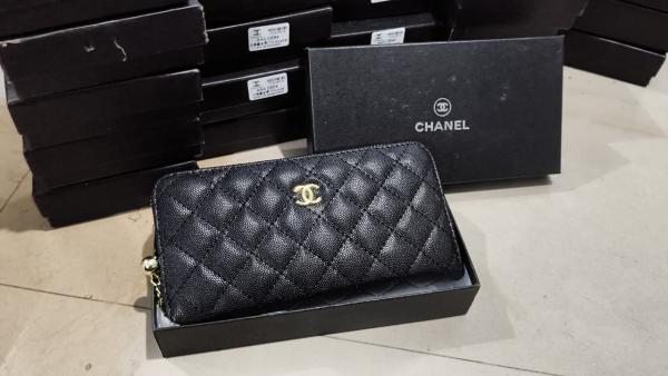 Chanel zip Wallet With Original Box