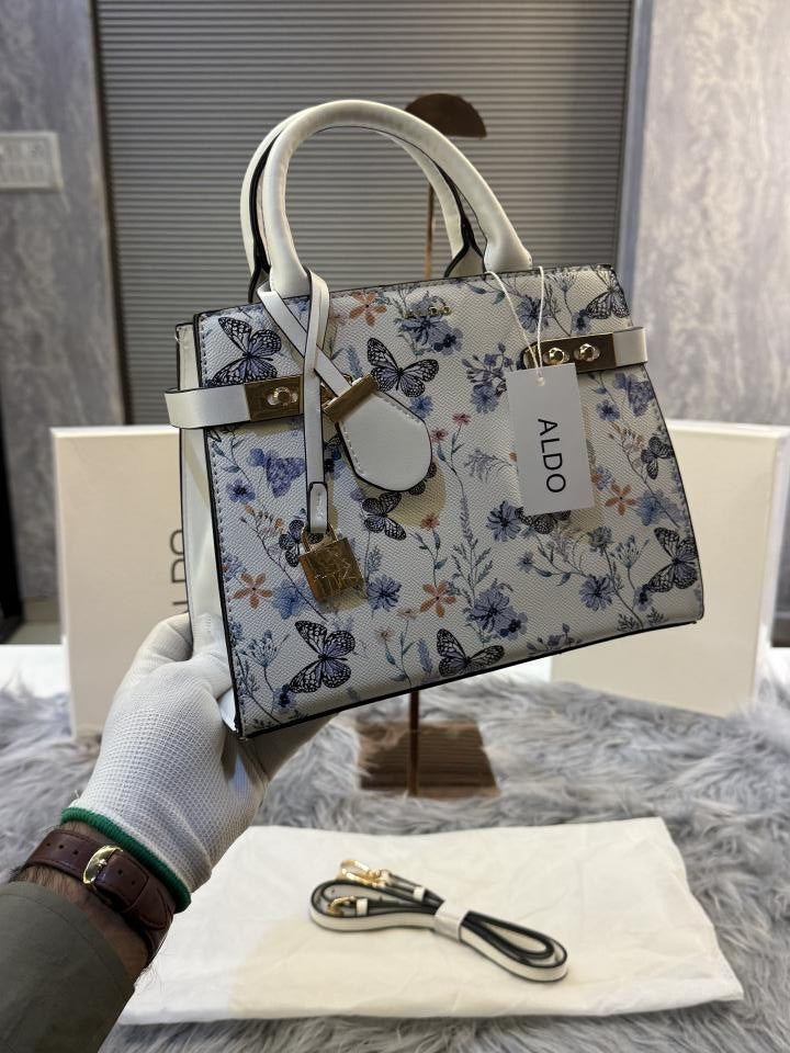 Aldo Lisbon Womens White Satchel with box