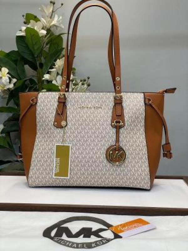 Michael kors tote bag with dust bag