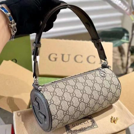 Guccii GG Supreme Round Vanity Crossbody Bag With Box