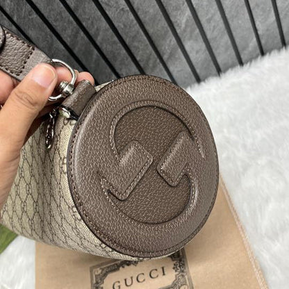 Guccii GG Supreme Round Vanity Crossbody Bag With Box
