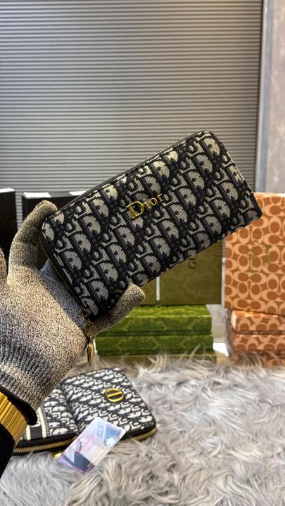 Diior long wallet black colour premium quality with box