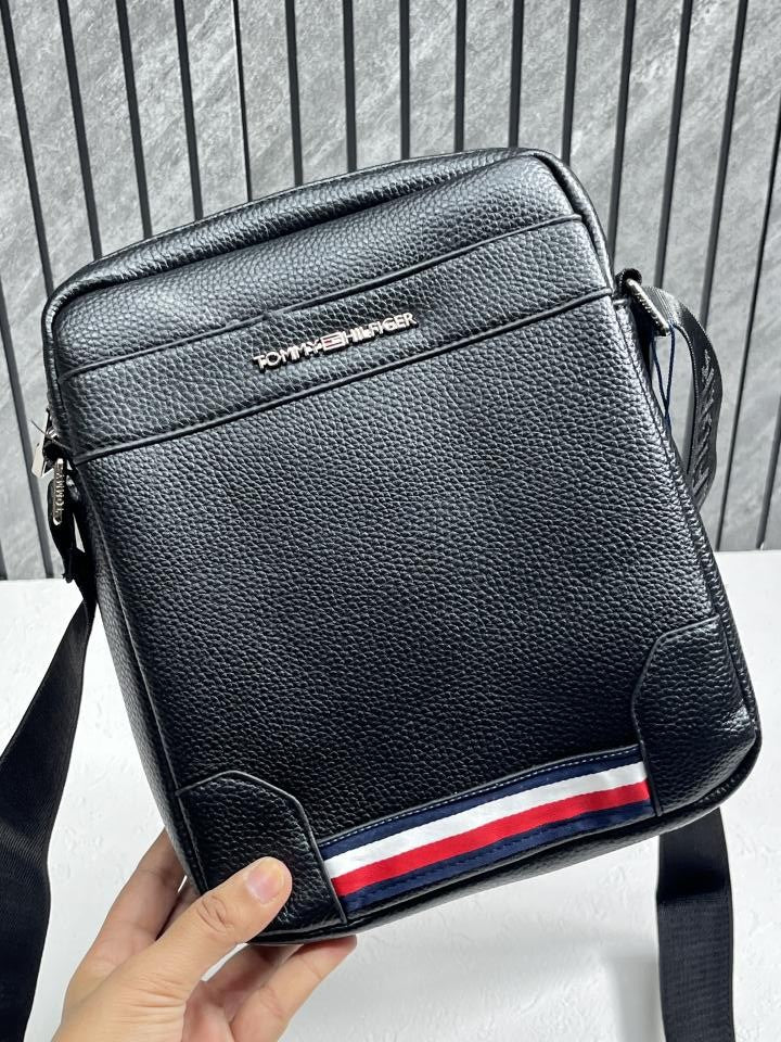 Tommyy Hilfiger Mens Crossbody Bag