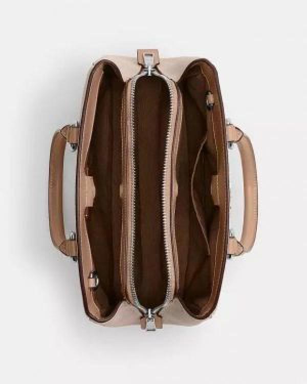 Coaach Savannah Carryall Stachel Bag With Box Dustbag Slingbelt Card