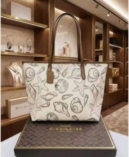 Coacch city Hutton tote bag with box and premium quality