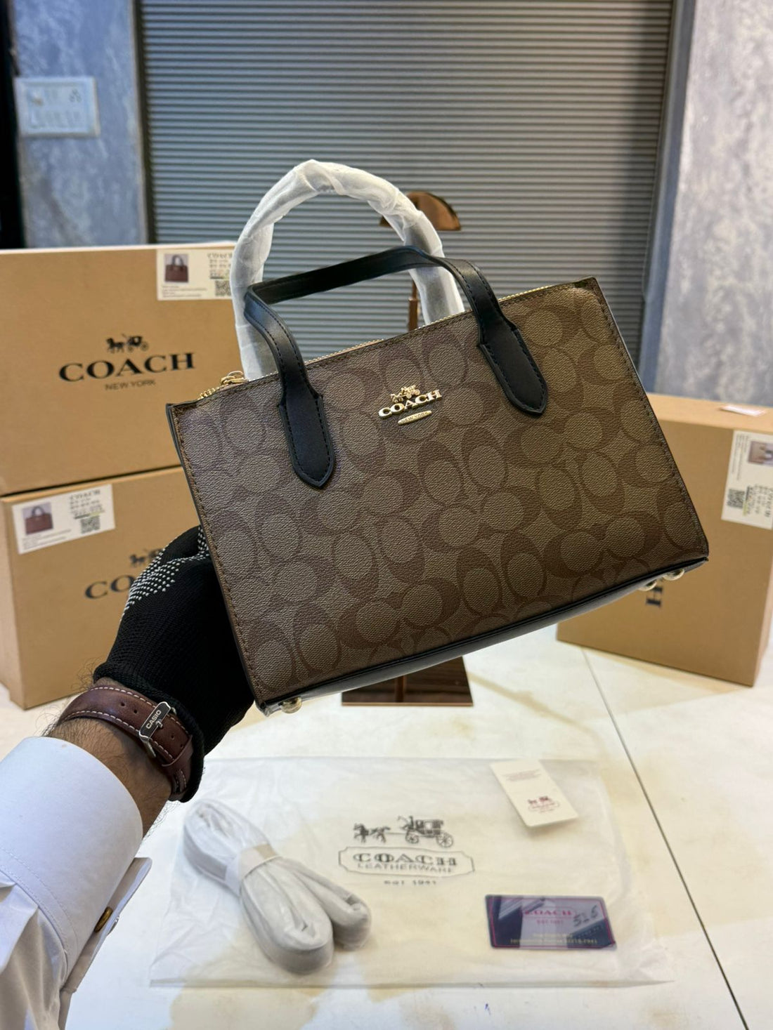 Coach city tote bag with og box (Copy)