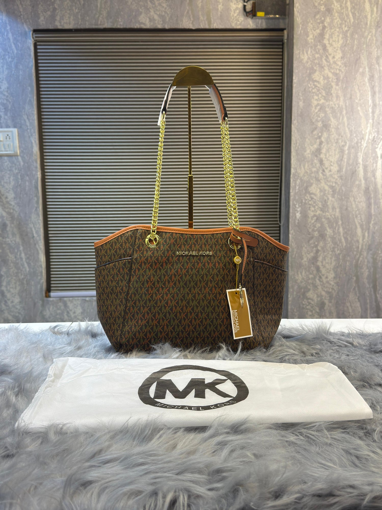 Michael Kors Jet Set Travel Chain Shoulder Tote Bag Witch Dust Bag