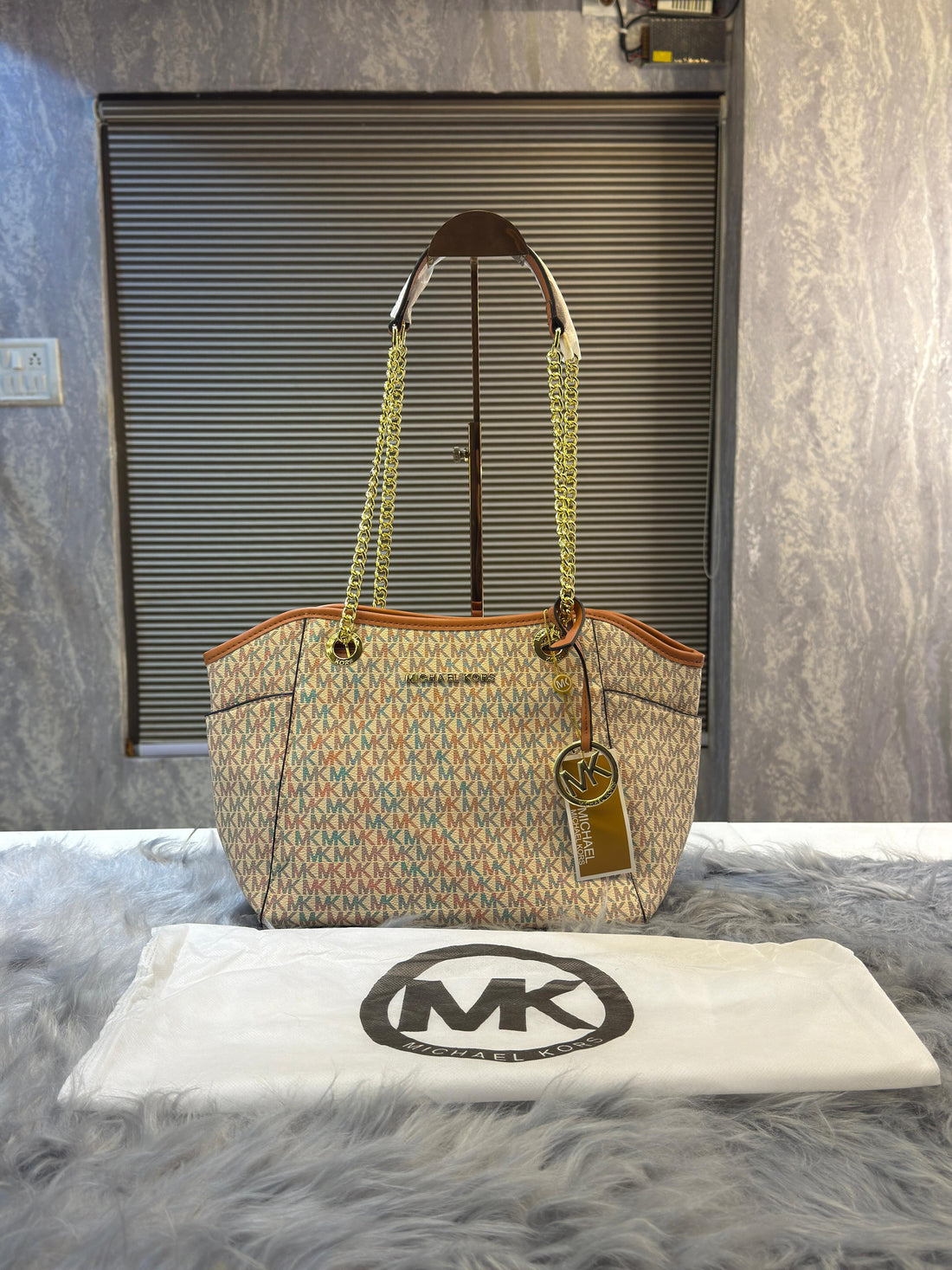 Miichael Korrs Jet Set Travel Chain Shoulder Tote Bag Witch Dust Bag