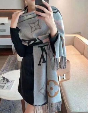 Louis Vuitton Premium Unisex Woollen Stole withbox