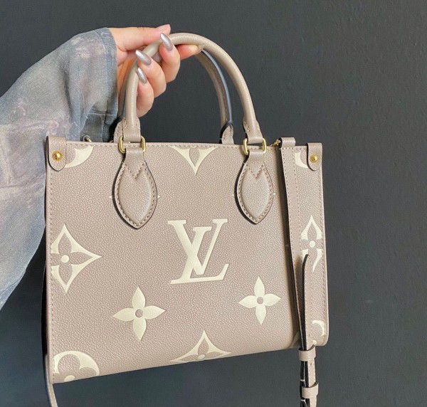 Louis Vuitton onthego tote in Louisvuitton monogram empreinte leather bag with double box(coin pouch)
