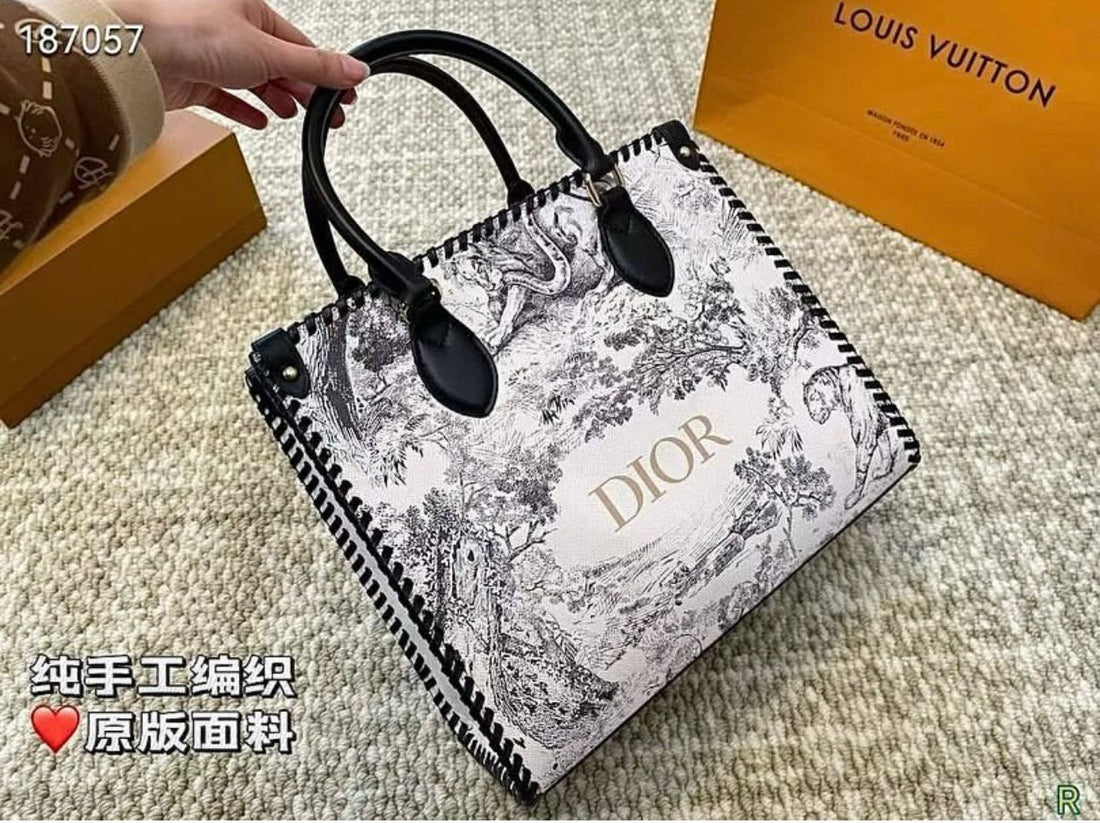 Dior Bucket with box premium quality