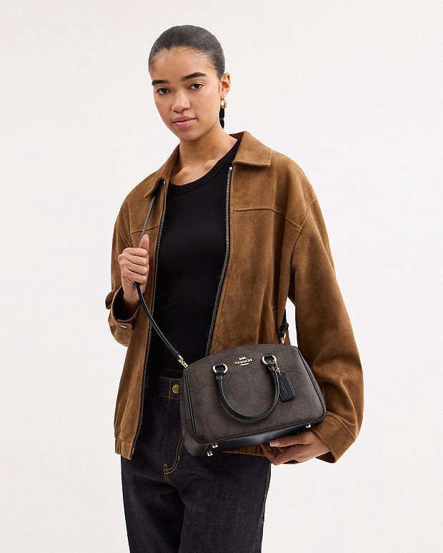 Coaach Savannah Carryall Stachel Bag With Box Dustbag Slingbelt Card