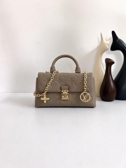 Louiis Vuitton leather Bag with Double Box premium quality