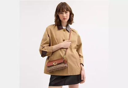 Coachh shoulder bag in calf leather with box premium quality