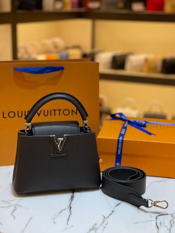 Louiis Vuitton Capucines Mini handbag With Double Box premium quality