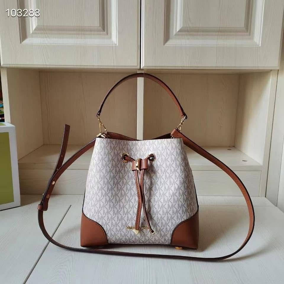 Miichael kors bucket bag slingbag With Dust Cover premium quality