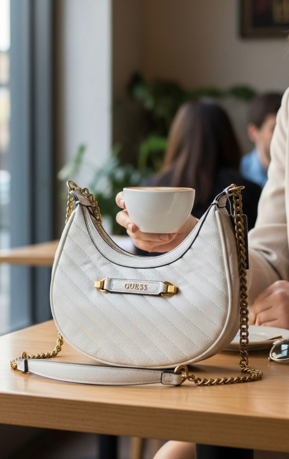 GUEESS DEA TOP ZIPPER SHOULDER BAG WITH BOX